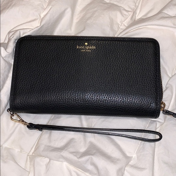 kate spade Handbags - Black textured leather Kate Spade wristlet wallet